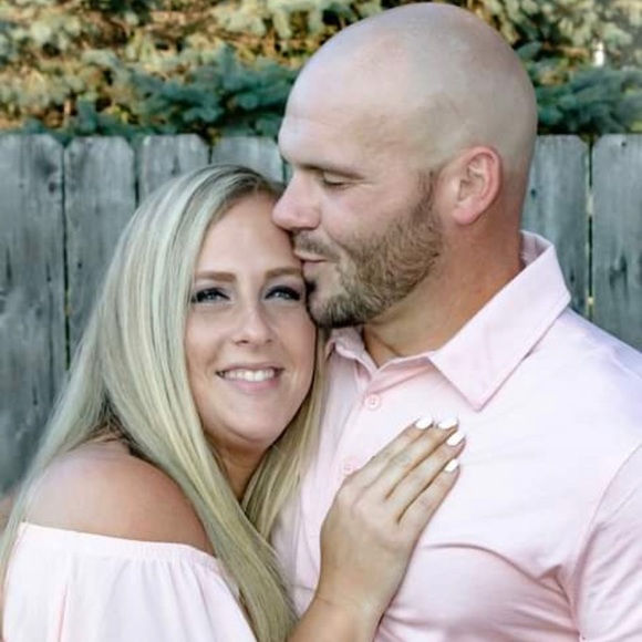 Meet your Posher, Casey - Picture 3 of 3